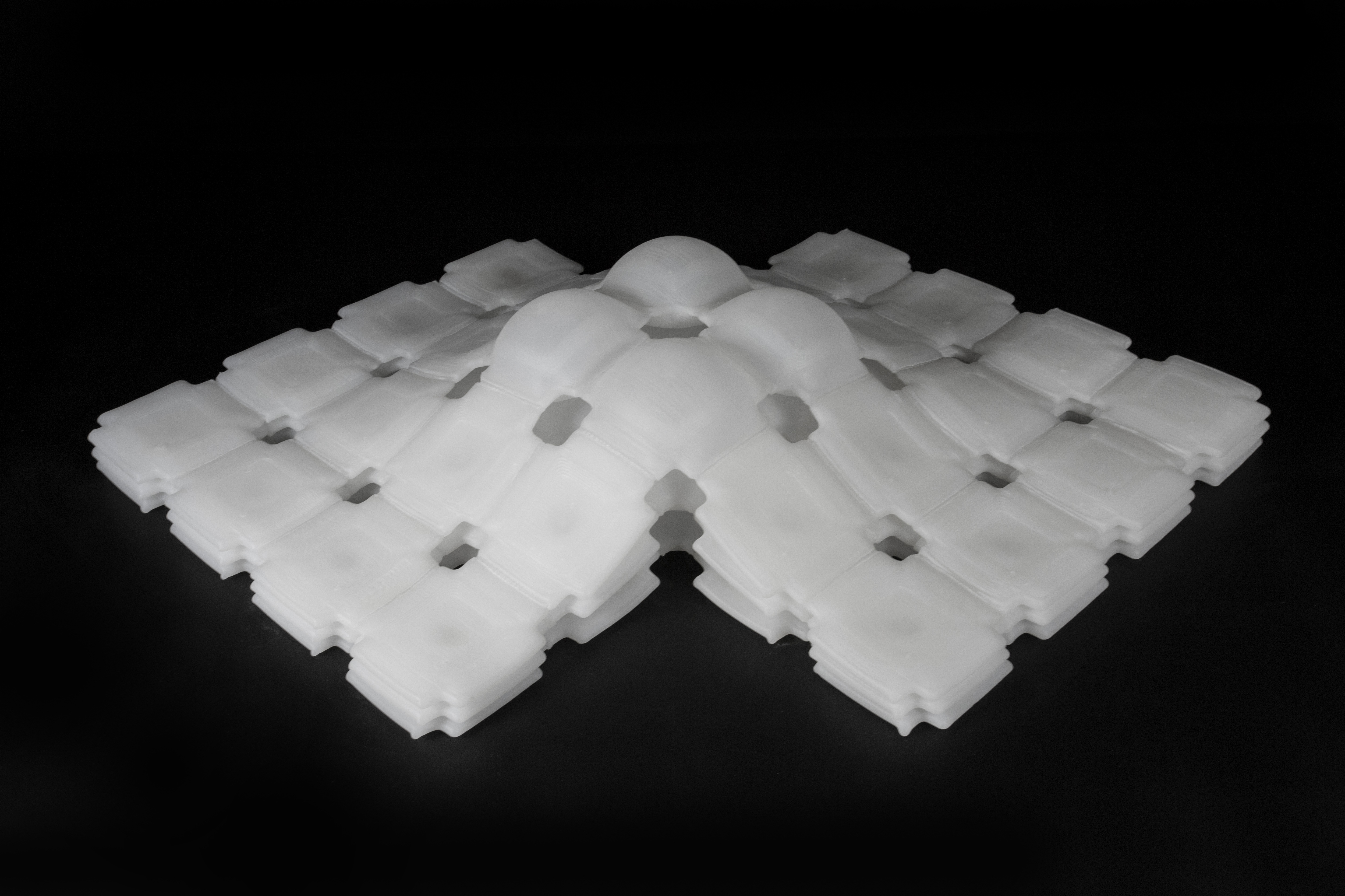 P90304919_highRes_liquid-printed-pneum Noi tehnologii ale materialelor, BMW si Laboratorul de Autoasamblare al MIT (Institutului de Tehnologie din Massachusetts) colaboreaza pentru crearea primului material gonflabil imprimat