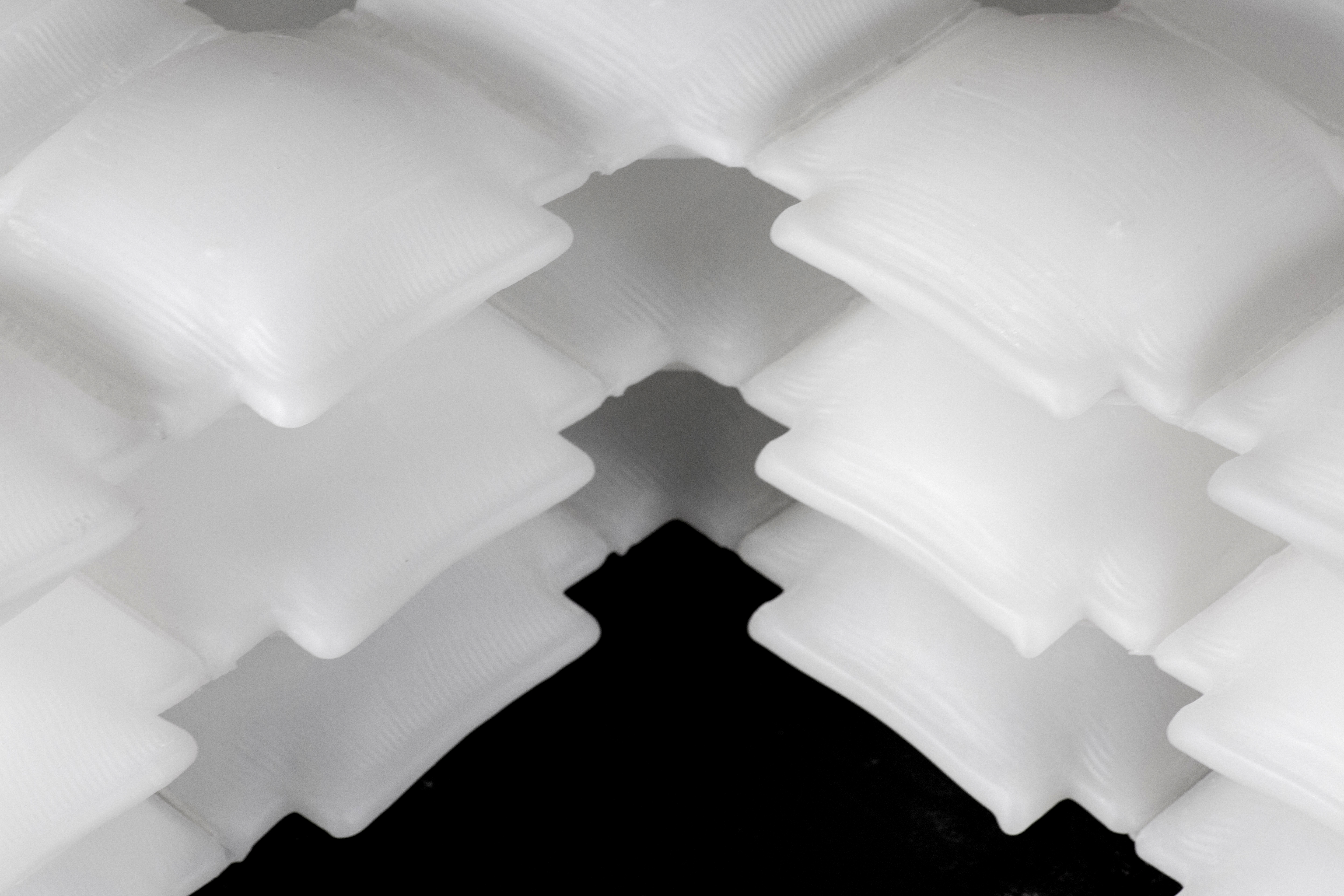P90304922_highRes_liquid-printed-pneum Noi tehnologii ale materialelor, BMW si Laboratorul de Autoasamblare al MIT (Institutului de Tehnologie din Massachusetts) colaboreaza pentru crearea primului material gonflabil imprimat