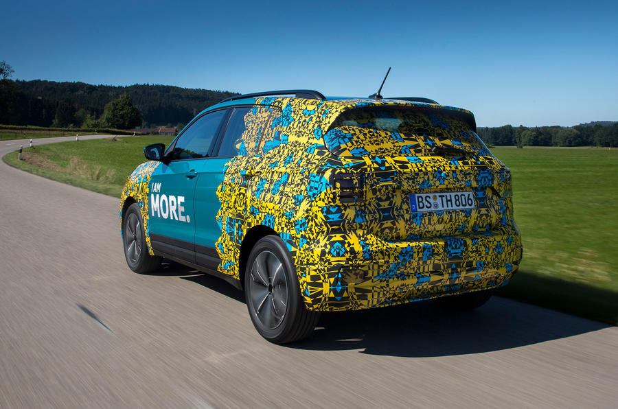 t-cross-spate Primele imagini cu viitorul SUV Volkswagen T-Cross