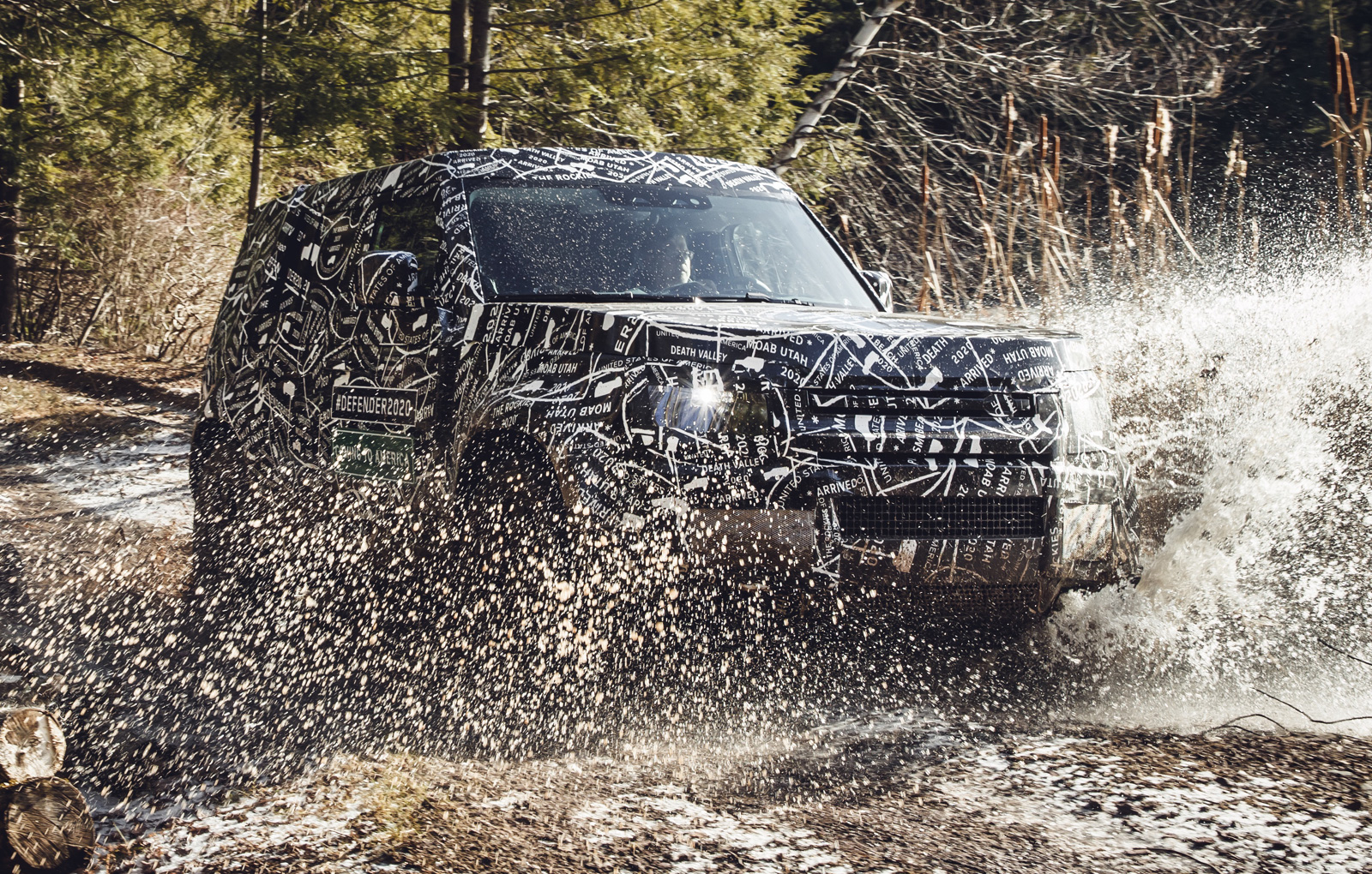 defender3 Land Rover ne prezinta noua generatie Defender