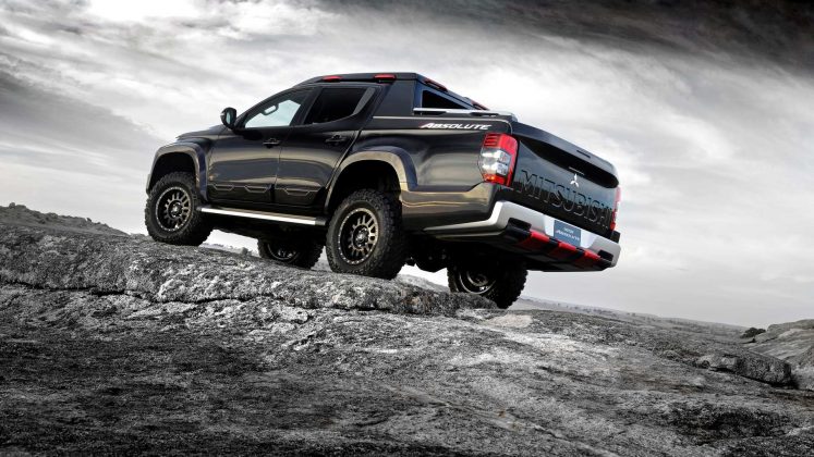 Mitsubishi-L200-Absolute-3-747x420 Mitsubishi L200 va avea si o versiune care rivalizeaza cu Ford Ranger Raptor!