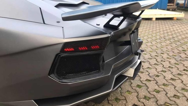 boss-hoss-lambo-5-747x420 Motocicleta Lambo, un proiect custom!