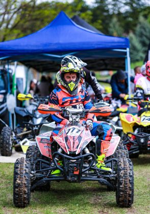 58608365_1190376071136342_5808049120073482240_n-294x420 Succes romanesc in campionatul endurocross al Ungariei