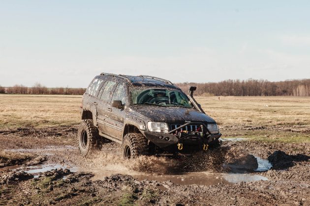 B.A.O.-Photographer-105-of-178-630x420 Probabil cel mai tare Jeep Grand Cherokee WJ din Europa!