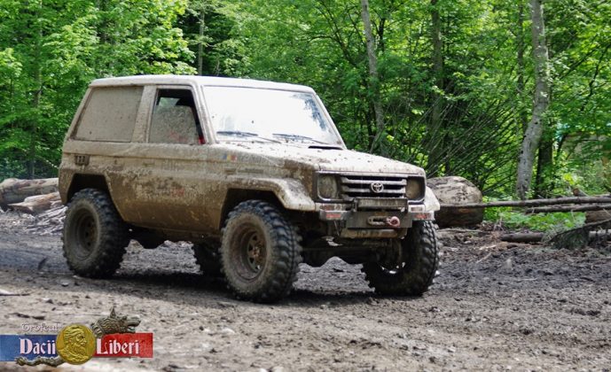 Trofeul-Dacii-Liberi-13-689x420 Trofeul Dacii Liberi, intrecere sub semnul naturii si istoriei