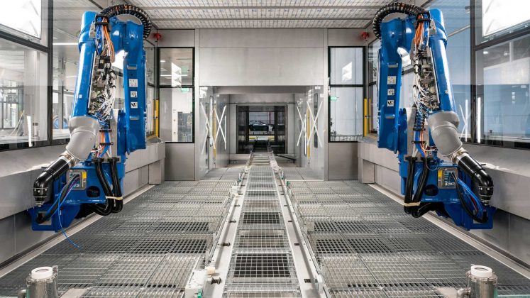 DBX-8-747x420 DBX, modelul SUV de la Aston Martin, in pre-productie
