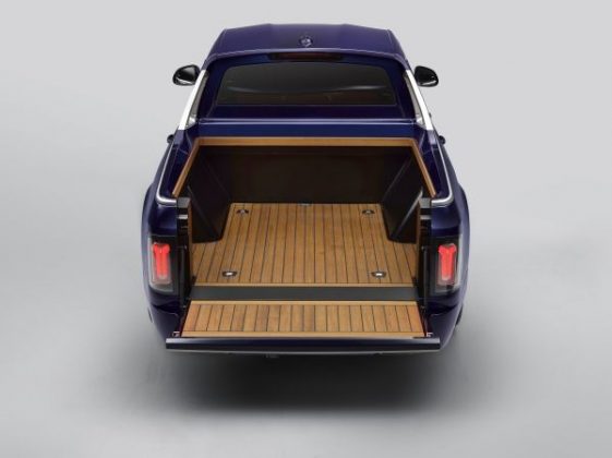 P90357102_lowRes_the-bmw-x7-pickup-07-561x420 X7 Pickup! BMW se joaca sau are ganduri mari?