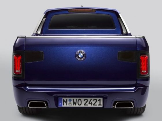 P90357103_lowRes_the-bmw-x7-pickup-07-561x420 X7 Pickup! BMW se joaca sau are ganduri mari?