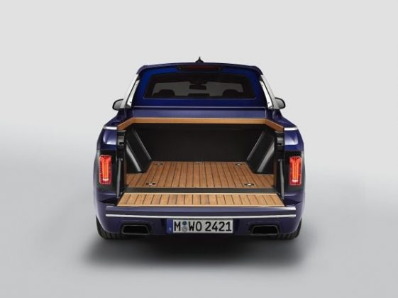 P90357105_lowRes_the-bmw-x7-pickup-07-561x420 X7 Pickup! BMW se joaca sau are ganduri mari?