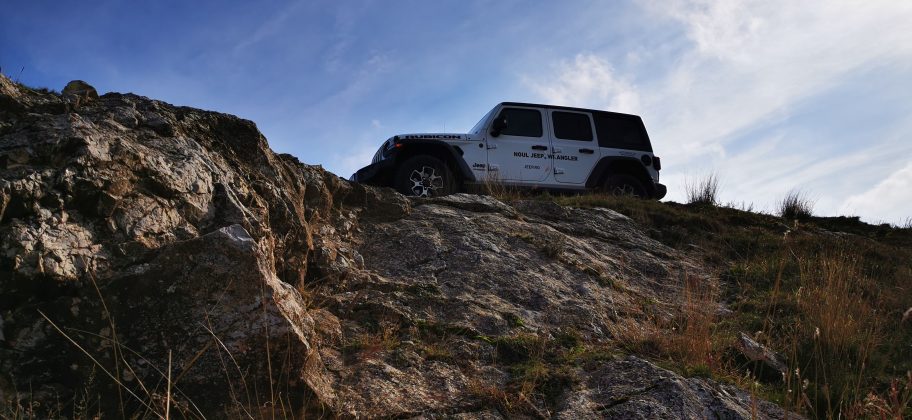 Wrangler-Rubicon-13-912x420 Wrangler Rubicon, aventura in off road