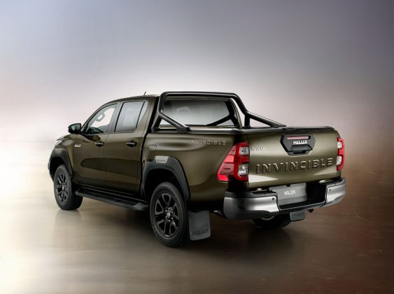Toyota-Hilux-2021_3-563x420 Toyota Hilux 2021, radiografia schimbarilor