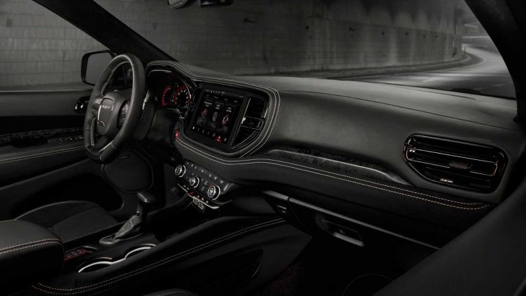 Durango-SRT-Hellcat_6-747x420 Durango SRT Hellcat, cel mai puternic SUV de serie