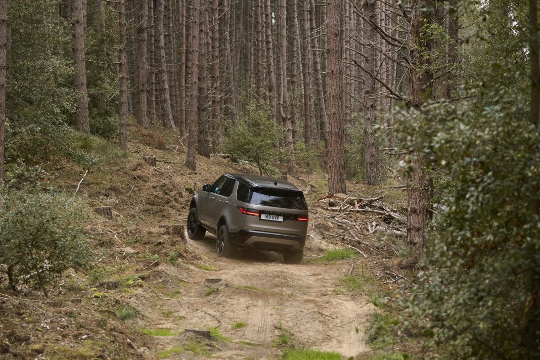 Land Rover Discovery a primit un facelift Land-Rover-Discovery-facelift-18-1068x712