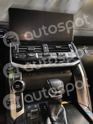 Toyota-Land-Cruiser_1-315x420 Toyota Land Cruiser, interior deconspirat de ruși!