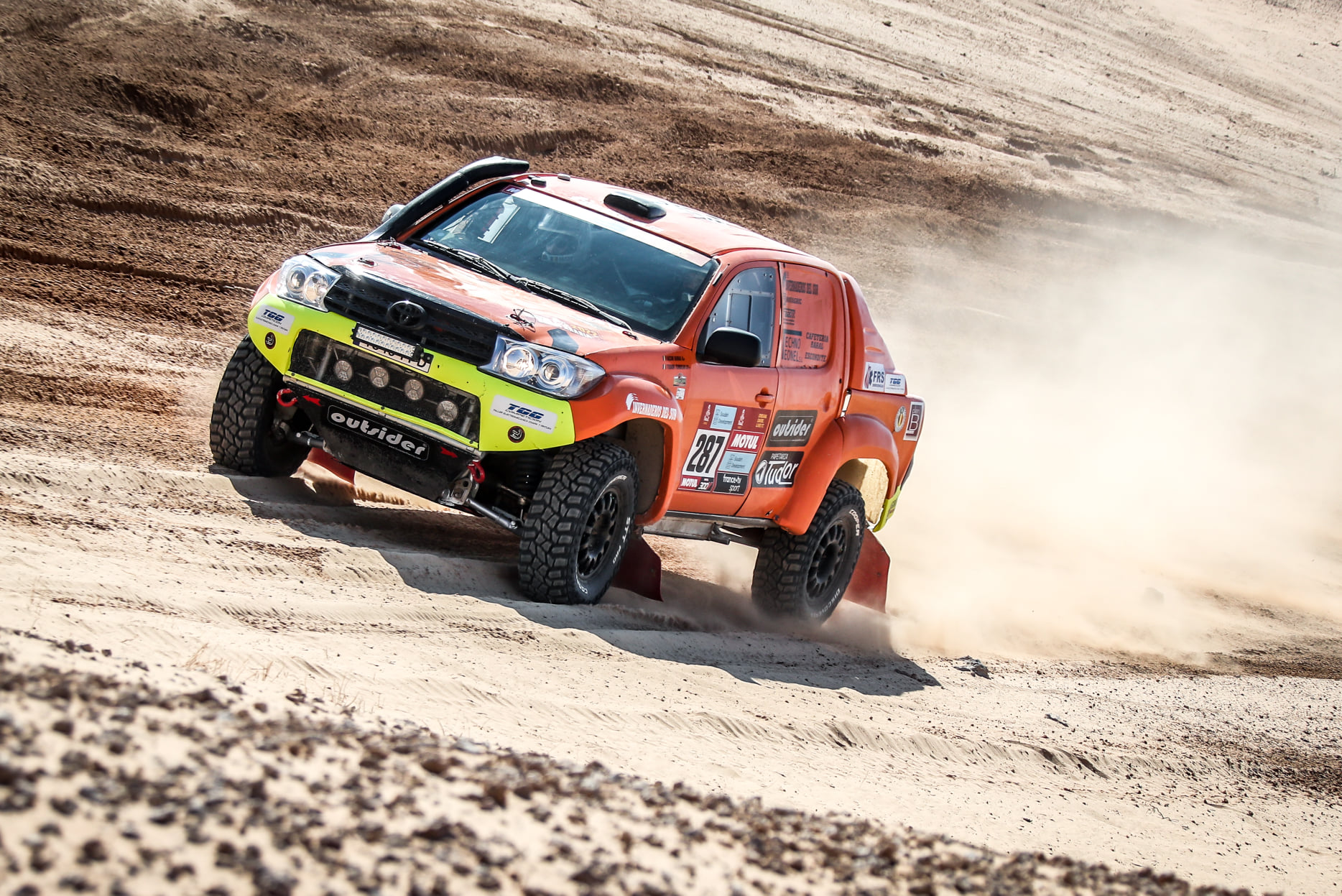 Dakar 2022: La jumătatea competiției, românii pe plus. Al-Attiyah și Sunderland conduc în continuare Transilvania-Rally-Ria-23