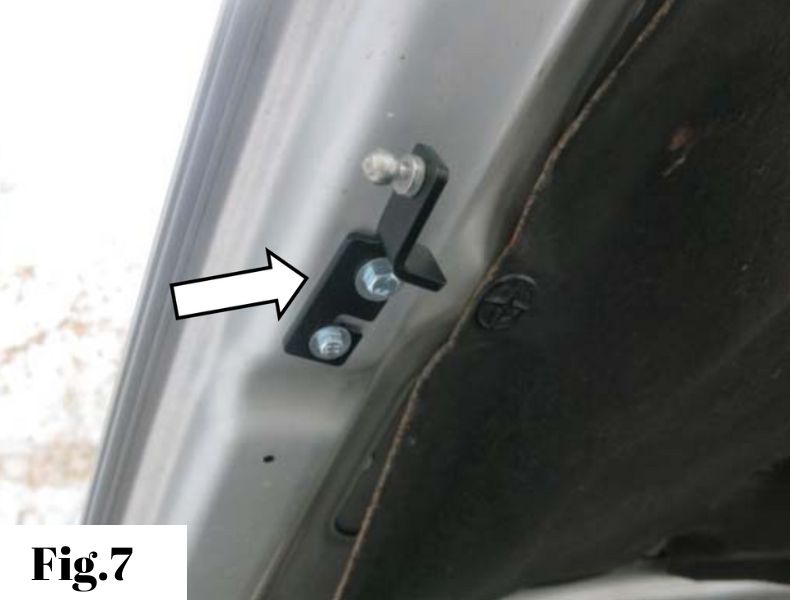Cum se instaleaza Set amortizoare capota 2A.ST.4107.1 Rival pentru Nissan Navara Fig.1-6