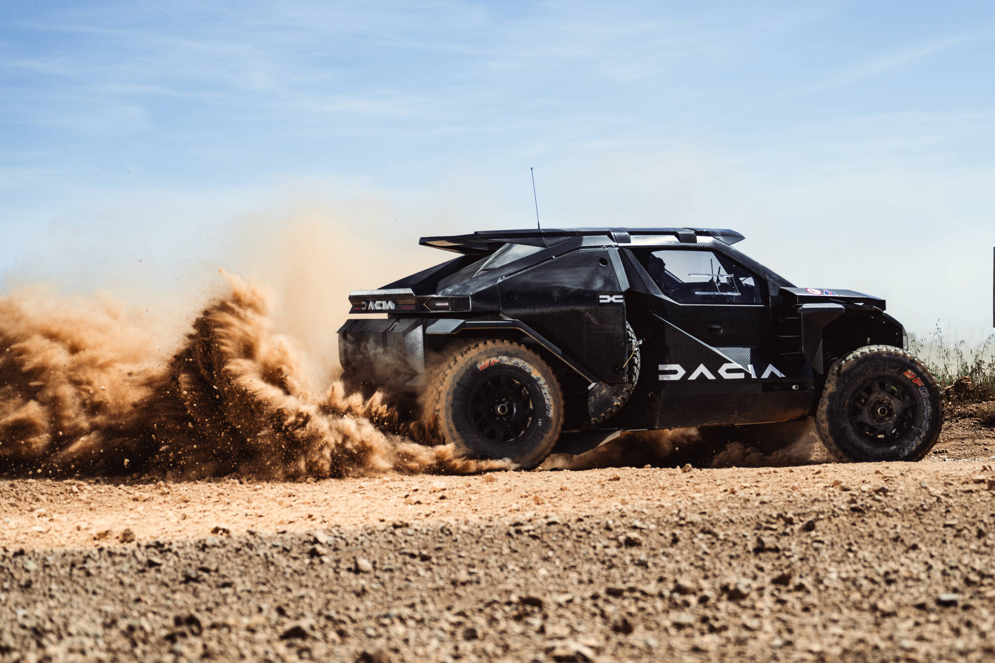 Sandrider-Tests-at-Chateau-De-Lastours Dacia Sandriders: primele teste pentru Dakar finalizate, urmatorul pas - Maroc