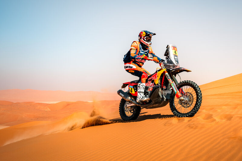 664295_daniel-sanders_KTM_Dakar-Rally-2025_Saudi-Arabia_Stage11_0604_Stage-11 Daniel Sanders și KTM câștigă Raliul Dakar 2025