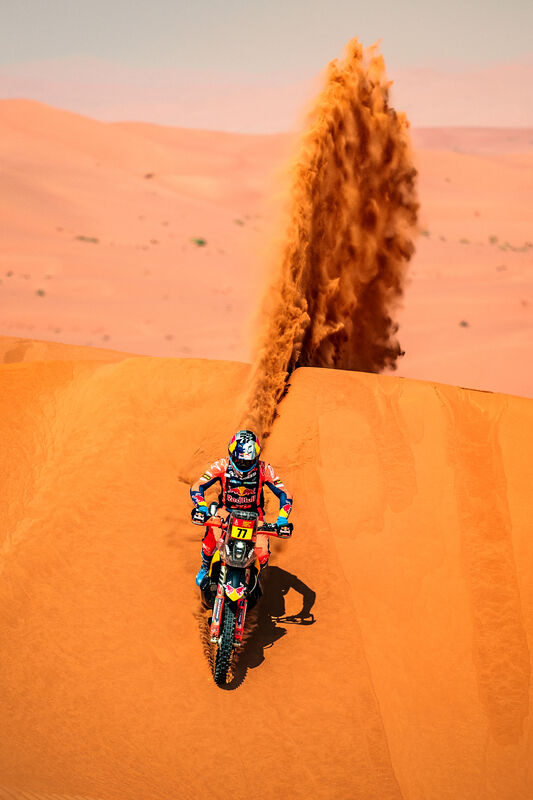 664326_luciano-benavides_KTM_Dakar-Rally-2025_Saudi-Arabia_Stage11_0619_Stage-11 Daniel Sanders și KTM câștigă Raliul Dakar 2025