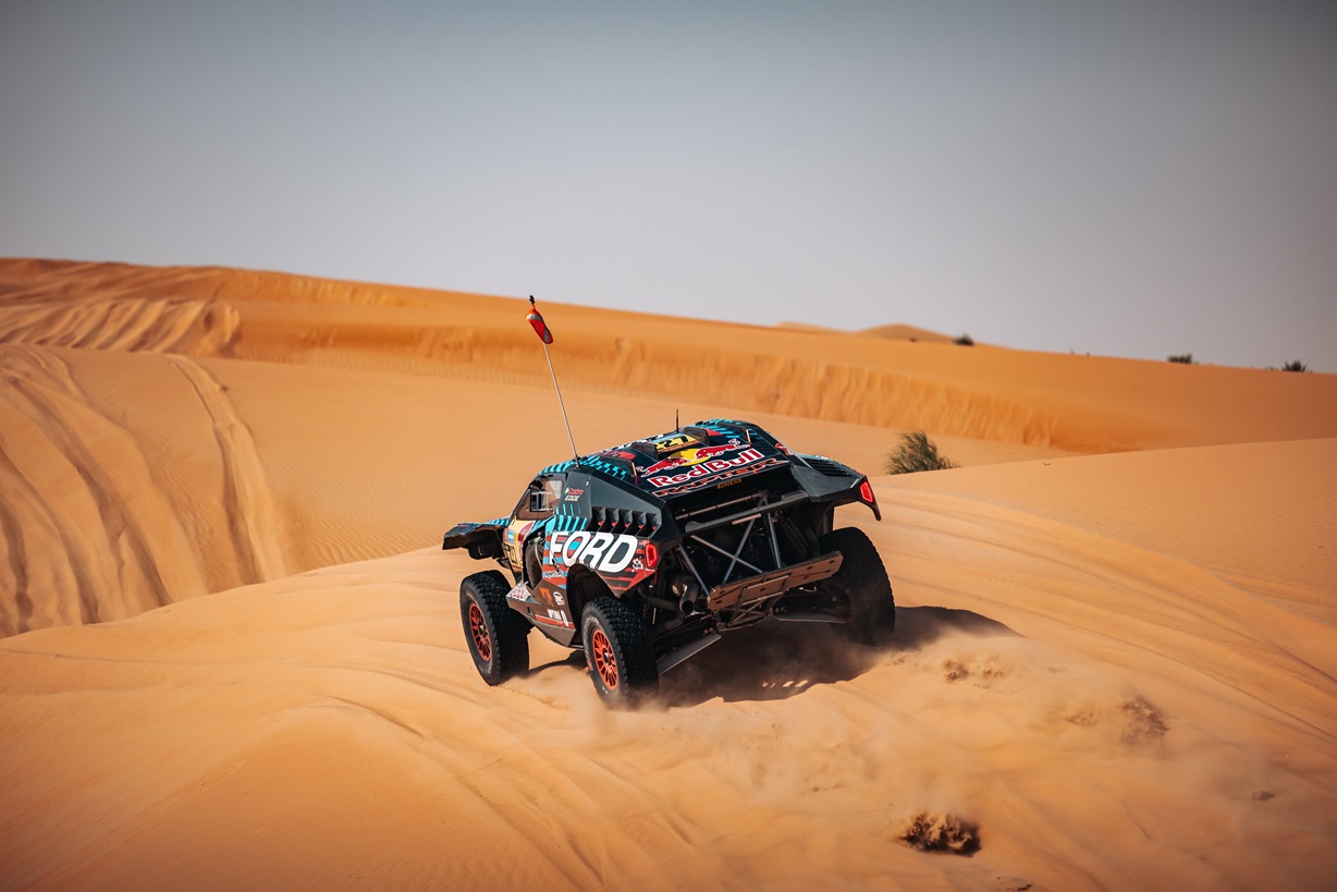 ford-T1-dakar-2025 Ford Performance sărbătorește podiumul și momentele memorabile la Raliul Dakar 2025